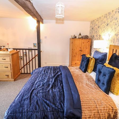 The Cheese Room Moreton-in-Marsh Екстер'єр фото